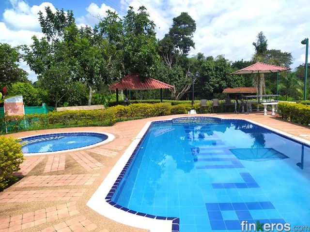 Finca 98 de turismo en alquiler, Quimbaya Quindío - Finca en Quimbaya, Quindío